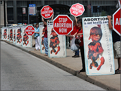 Pro-lifers outside the AMA convention