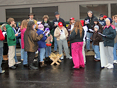 Carolers outside of the ACU abortion facility in Hinsdale, 2007