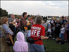 Pro-Lifers sing outside Planned Parenthood Aurora