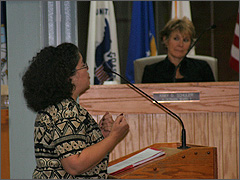 Marie Sulita addresses the Aurora City Council.